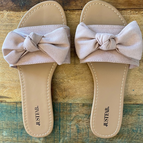 JustFab bow tie sandals (flats) - Picture 2 of 2